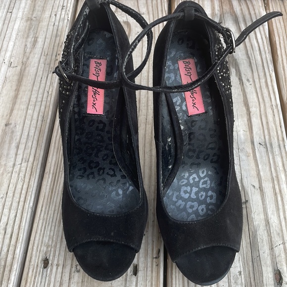 Betsey Johnson Black "Tryyst" Stiletto Heels Size 7 - Picture 7 of 15